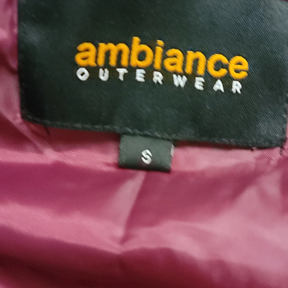 Burgundy junior size Small jackets, full zip hood - Picture 4 of 7